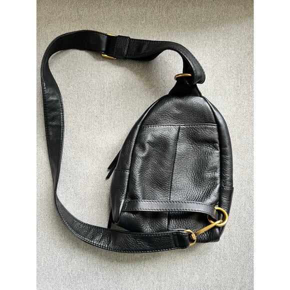 Hobo Fern Sling Bag Crossbody Adjustable Black Pebble Leather Brass Hardware - Picture 2 of 15